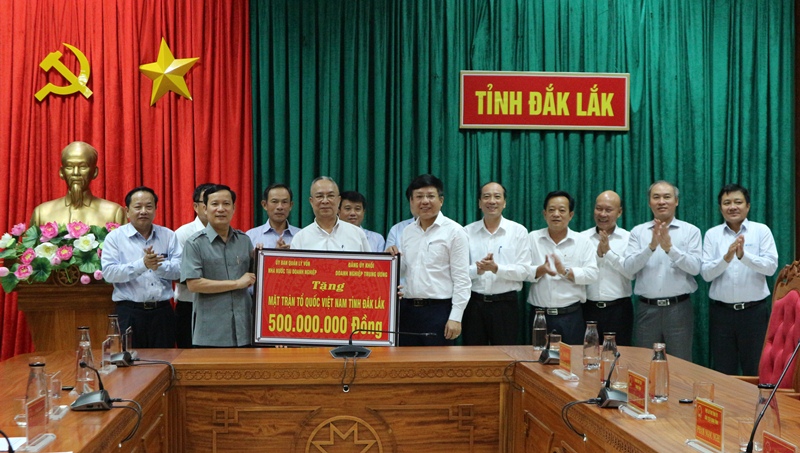 Đoàn Công tác của Uỷ ban Quản lý vốn nhà nước tại doanh nghiệp và Đảng uỷ khối Doanh nghiệp Trung ương làm việc với UBND tỉnh Đắk Lắk